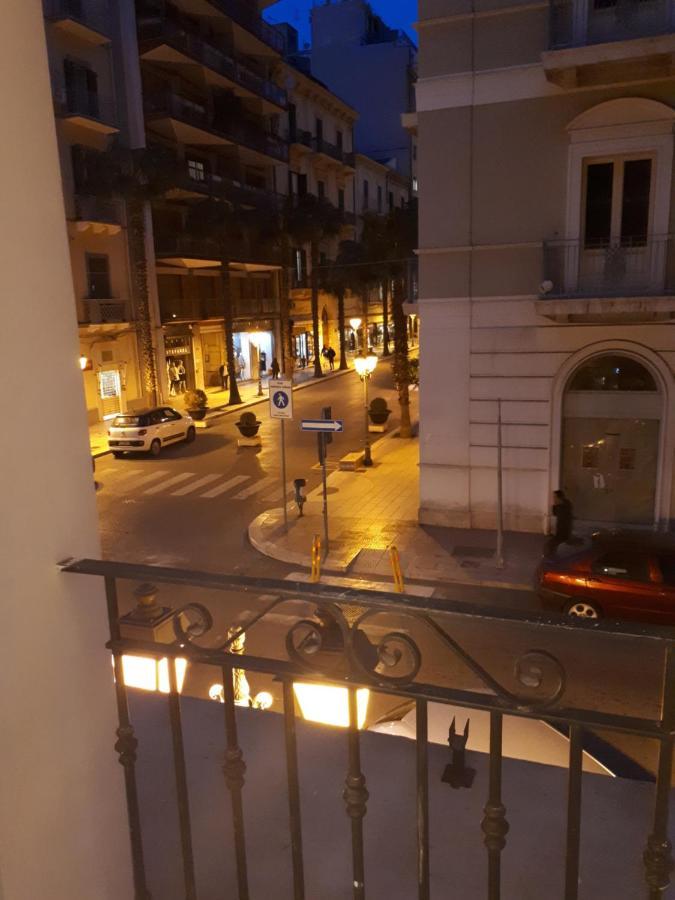 Bed and Breakfast Palazzo Berardi Таранто Экстерьер фото