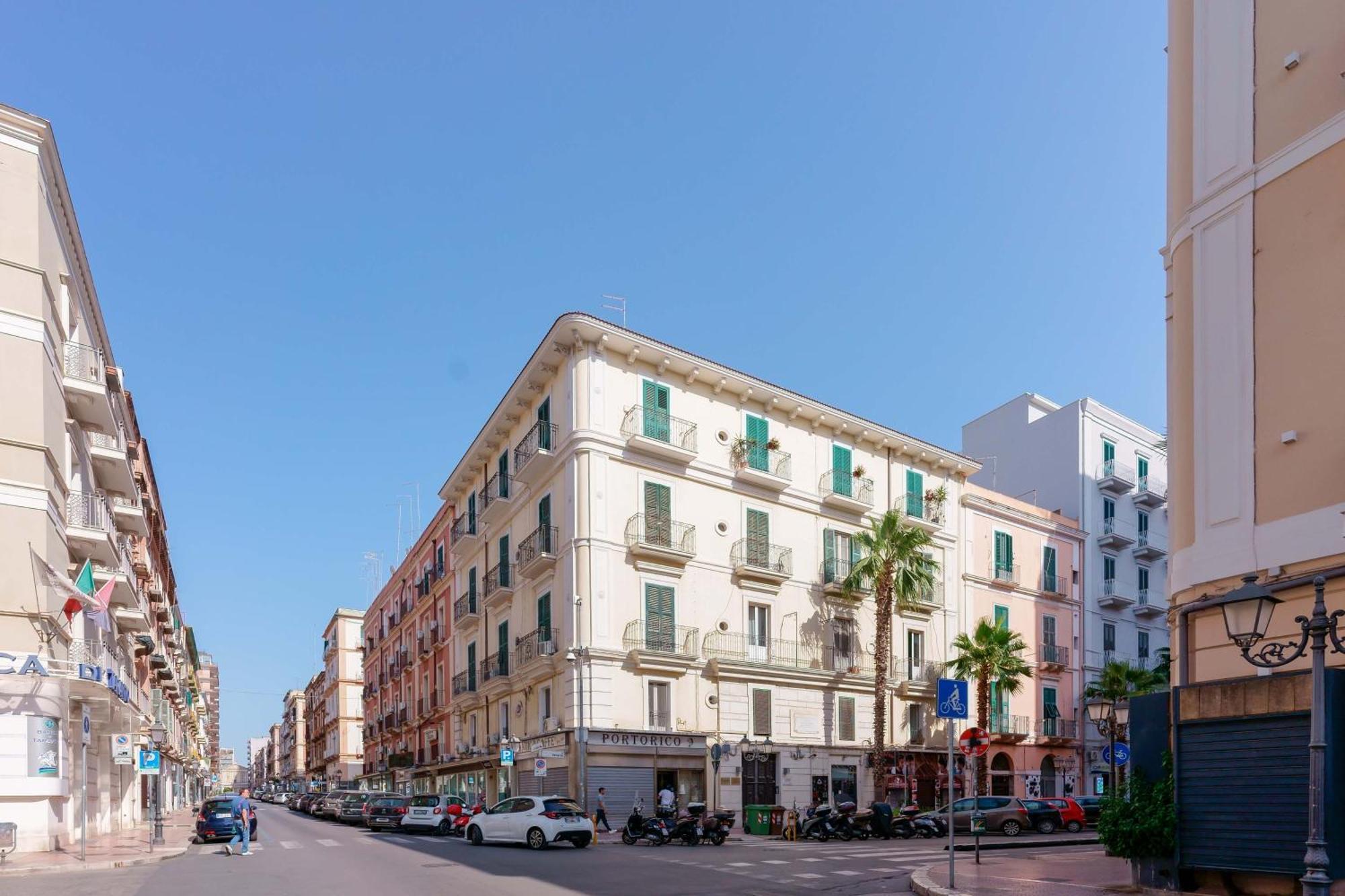 Bed and Breakfast Palazzo Berardi Таранто Экстерьер фото